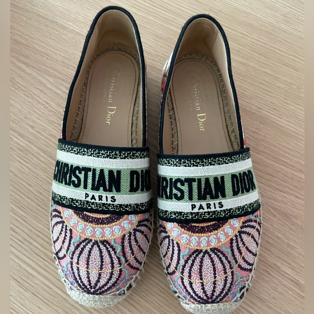 Christian Dior Espadrille Flats Size 37.5 Box Included Excellent Condition